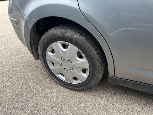 2011 Nissan Versa 1.8 S