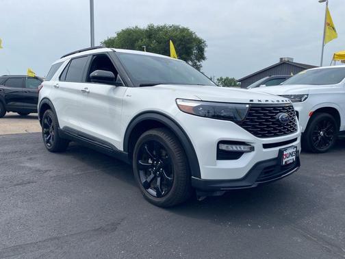 2023 Ford Explorer ST-Line