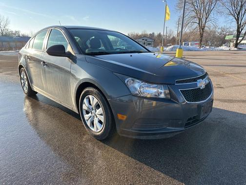 2013 Chevrolet Cruze LS