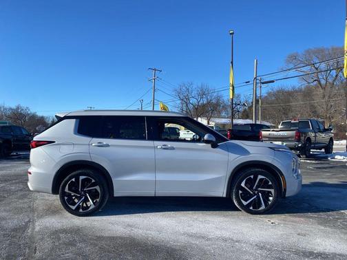 2022 Mitsubishi Outlander SEL Special Edition