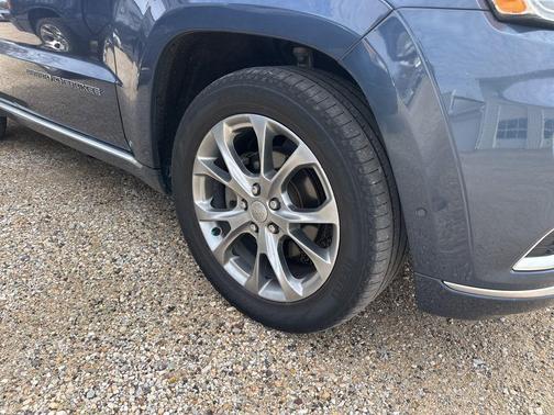 2019 Jeep Grand Cherokee Summit