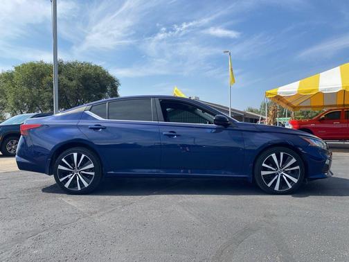 2019 Nissan Altima 2.5 SR