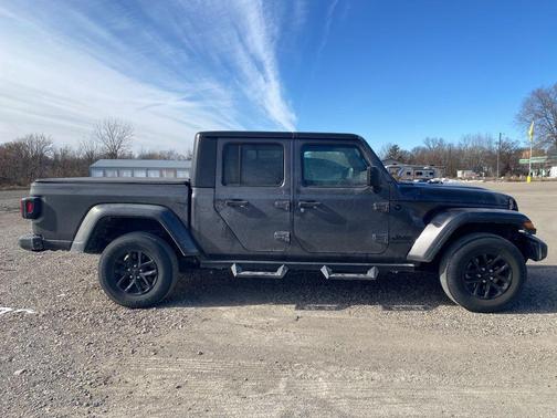 2022 Jeep Gladiator Altitude 4x4