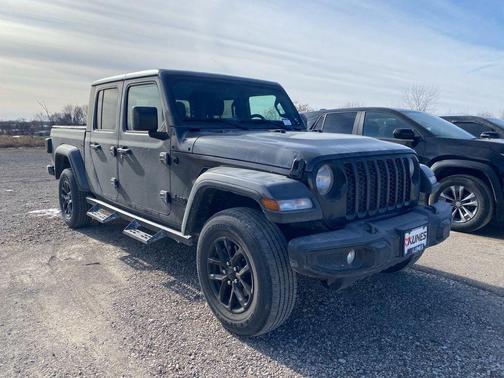 2022 Jeep Gladiator Altitude 4x4
