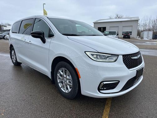 2026 Chrysler Pacifica L