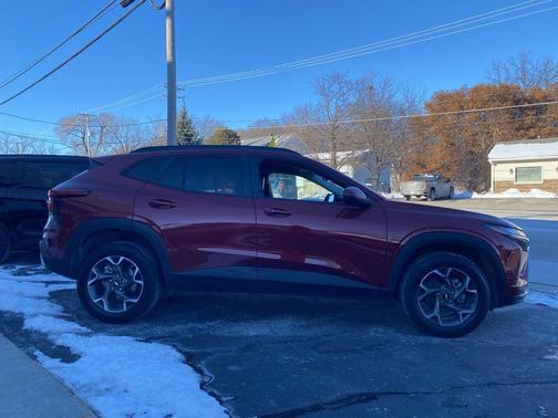2024 Chevrolet Trax LT