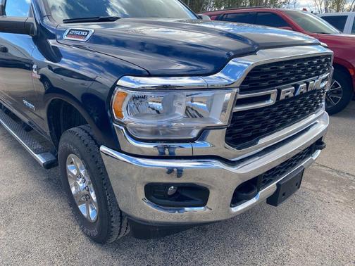 2022 RAM 2500 Big Horn Crew Cab 4x4 6'4' Box
