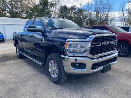 2022 RAM 2500 Big Horn Crew Cab 4x4 6'4' Box