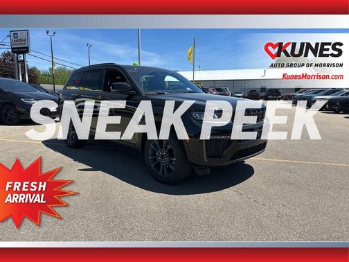 Diamond Black Crystal Pearlcoat 2026 Jeep Grand Cherokee 85th Anniversary Edition