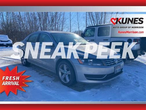 2013 Volkswagen Passat 2.0 TDI SE w/ Sunroof