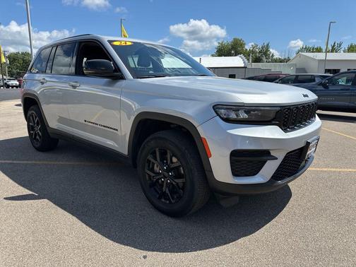 2024 Jeep Grand Cherokee Altitude