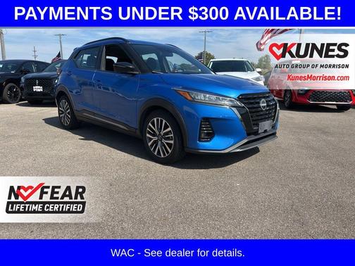 2022 Nissan Kicks SR