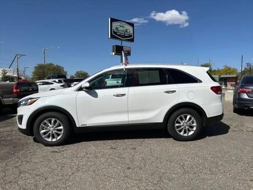 2017 Kia Sorento LX