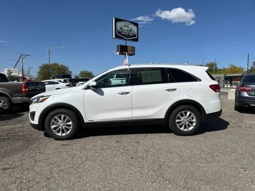 2017 Kia Sorento LX