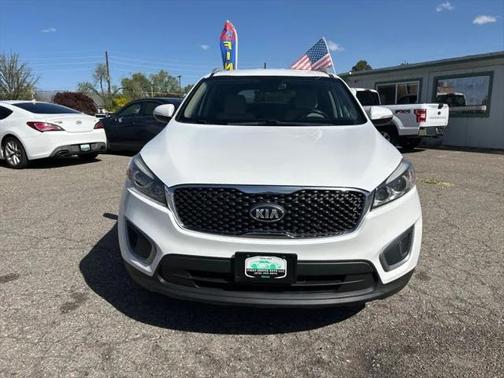 2017 Kia Sorento LX