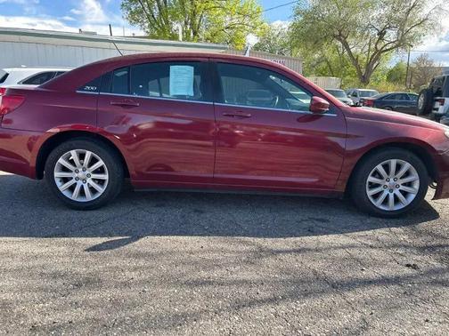 2014 Chrysler 200 Touring