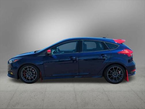 2017 Ford Focus ST