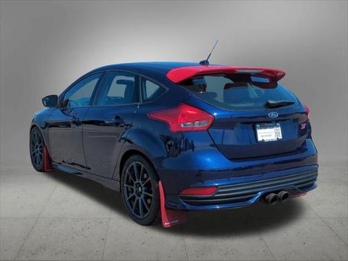 2017 Ford Focus ST