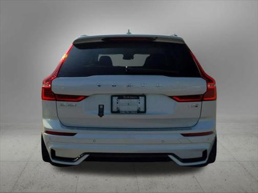 2025 Volvo XC60 Plug-In Hybrid T8 Core