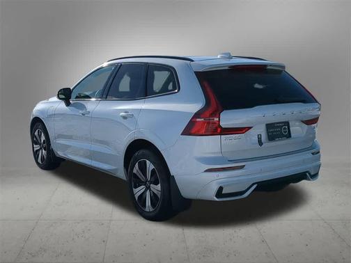 2025 Volvo XC60 Plug-In Hybrid T8 Core