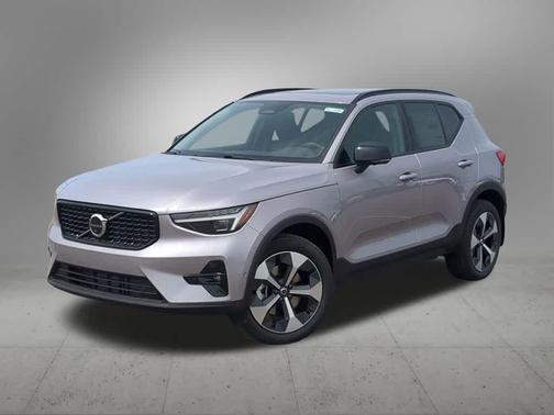 Aurora Silver 2026 Volvo XC40 Plus, B5 AWD Gas (mild hybrid), Dark