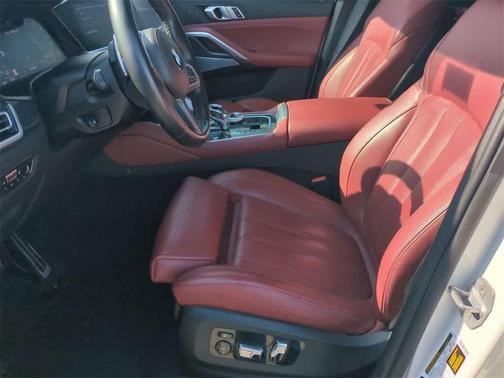 2020 BMW X6 M50i