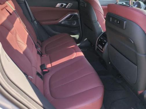2020 BMW X6 M50i