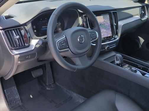 2025 Volvo S60 B5 Core