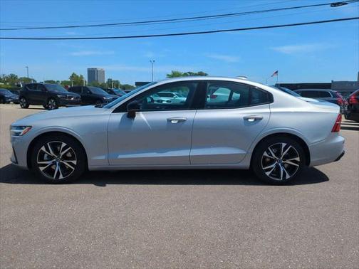 2025 Volvo S60 B5 Core
