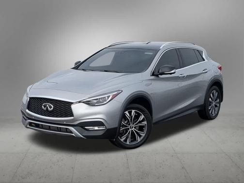 2018 INFINITI QX30 ESSENTIAL