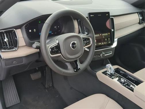 2026 Volvo XC90 Core, B5 AWD Gas (mild hybrid), Gasoline, Bright, 7 Seats