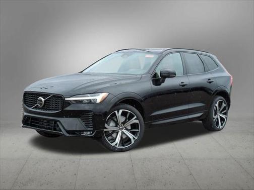 2025 Volvo XC60 B5 Ultra