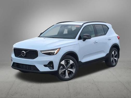 White 2026 Volvo XC40 B5 Plus