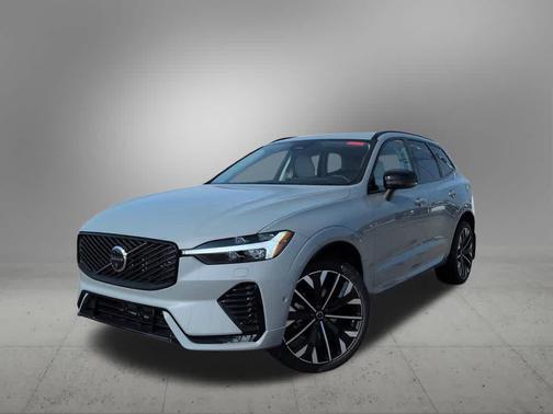 2026 Volvo XC60 B5 Ultra