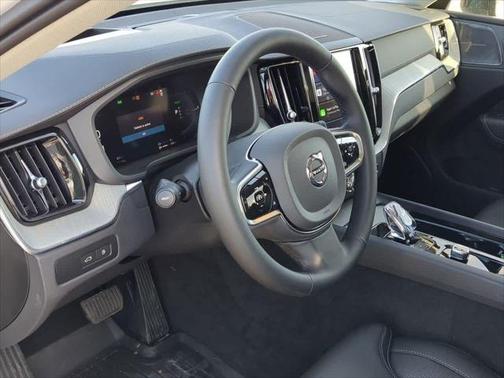 2025 Volvo XC60 Plug-In Hybrid Ultra