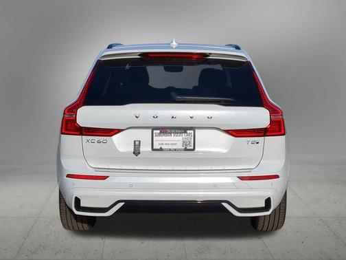 2025 Volvo XC60 Plug-In Hybrid Ultra