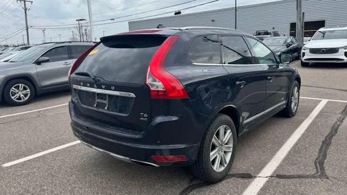 2016 Volvo XC60 T6 Drive-E