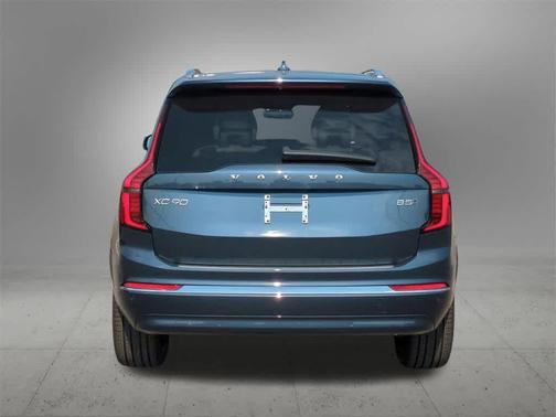 2026 Volvo XC90 Plus, B5 AWD Gas (mild hybrid), Gasoline, Bright, 7 Seats