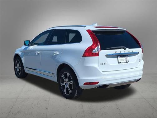 2014 Volvo XC60 T6 R-Design