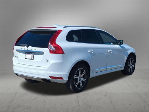 2014 Volvo XC60 T6 R-Design