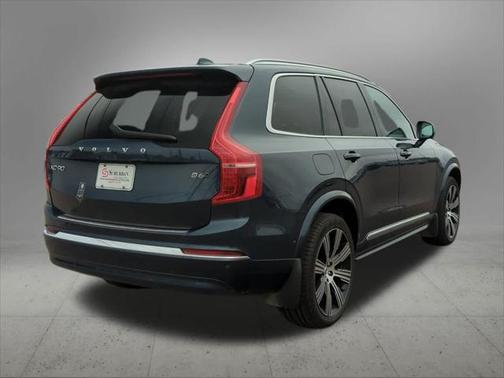2025 Volvo XC90 B6 Plus 7-Seater