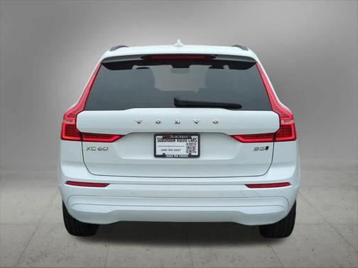 2022 Volvo XC60 Momentum