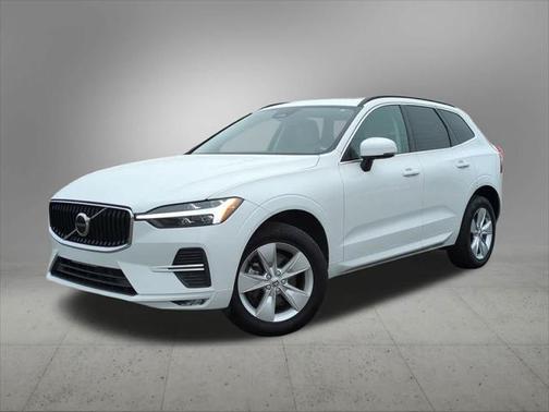 2022 Volvo XC60 Momentum