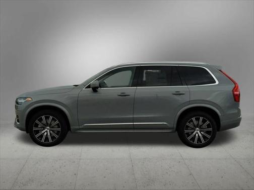 2025 Volvo XC90 B6 Plus 7-Seater
