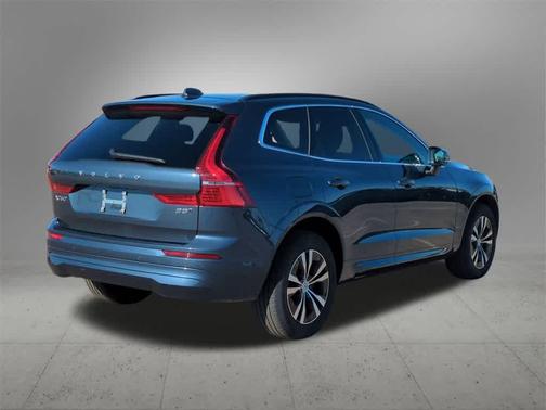 2023 Volvo XC60 B5 Core