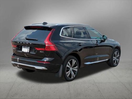 2022 Volvo XC60 B6 Inscription