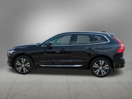 2022 Volvo XC60 B6 Inscription