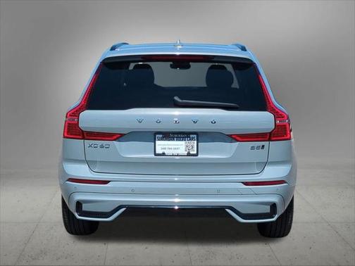 2025 Volvo XC60 B5 Core