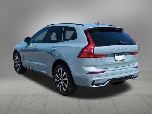 2025 Volvo XC60 B5 Core