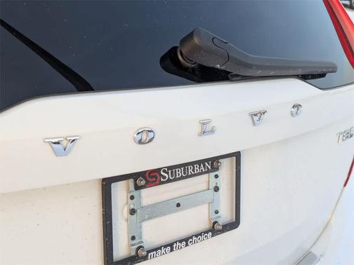 2025 Volvo XC90 Plug-In Hybrid T8 Plus 6-Seater